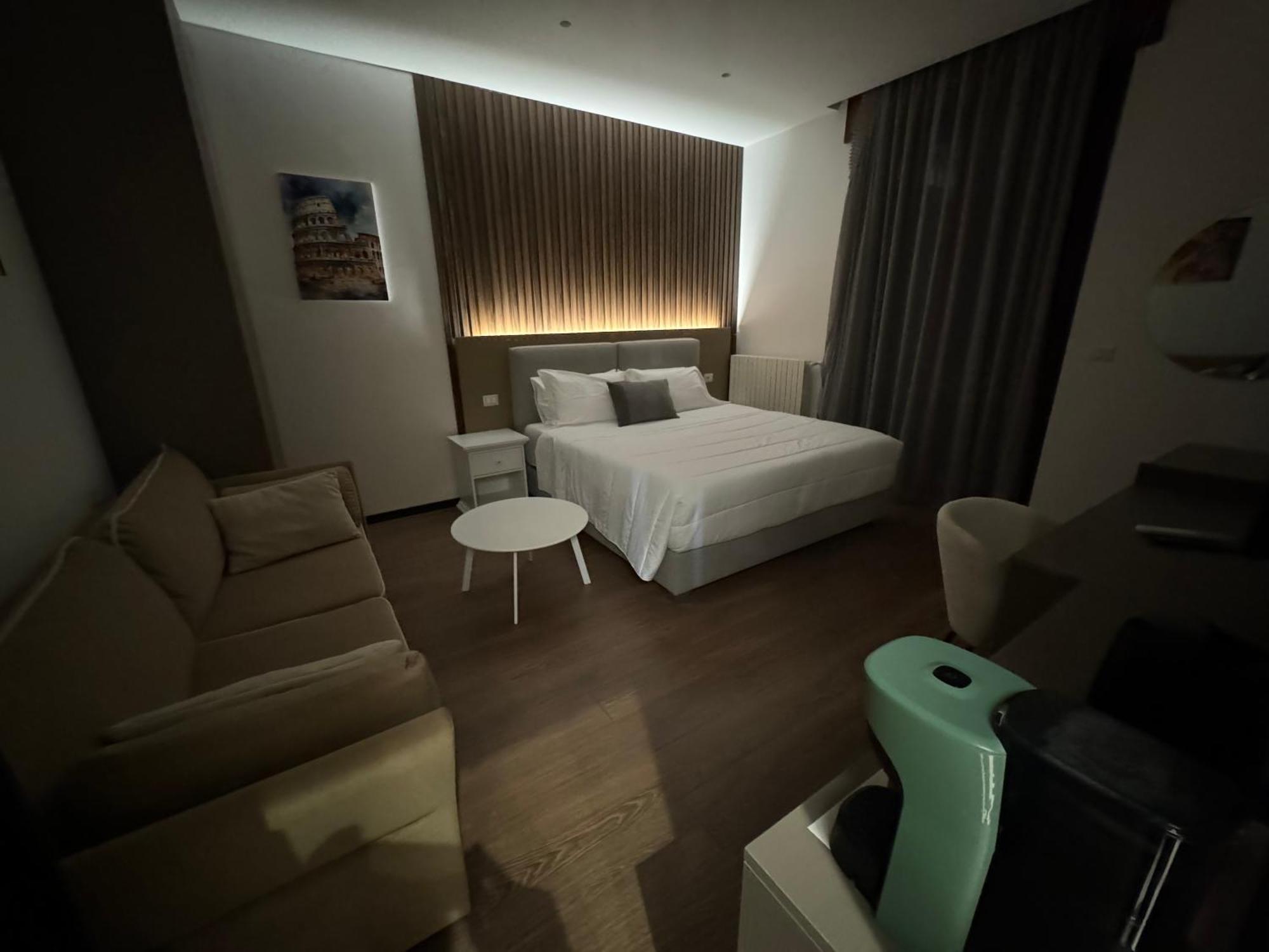Brianza Home Giussano ภายนอก รูปภาพ