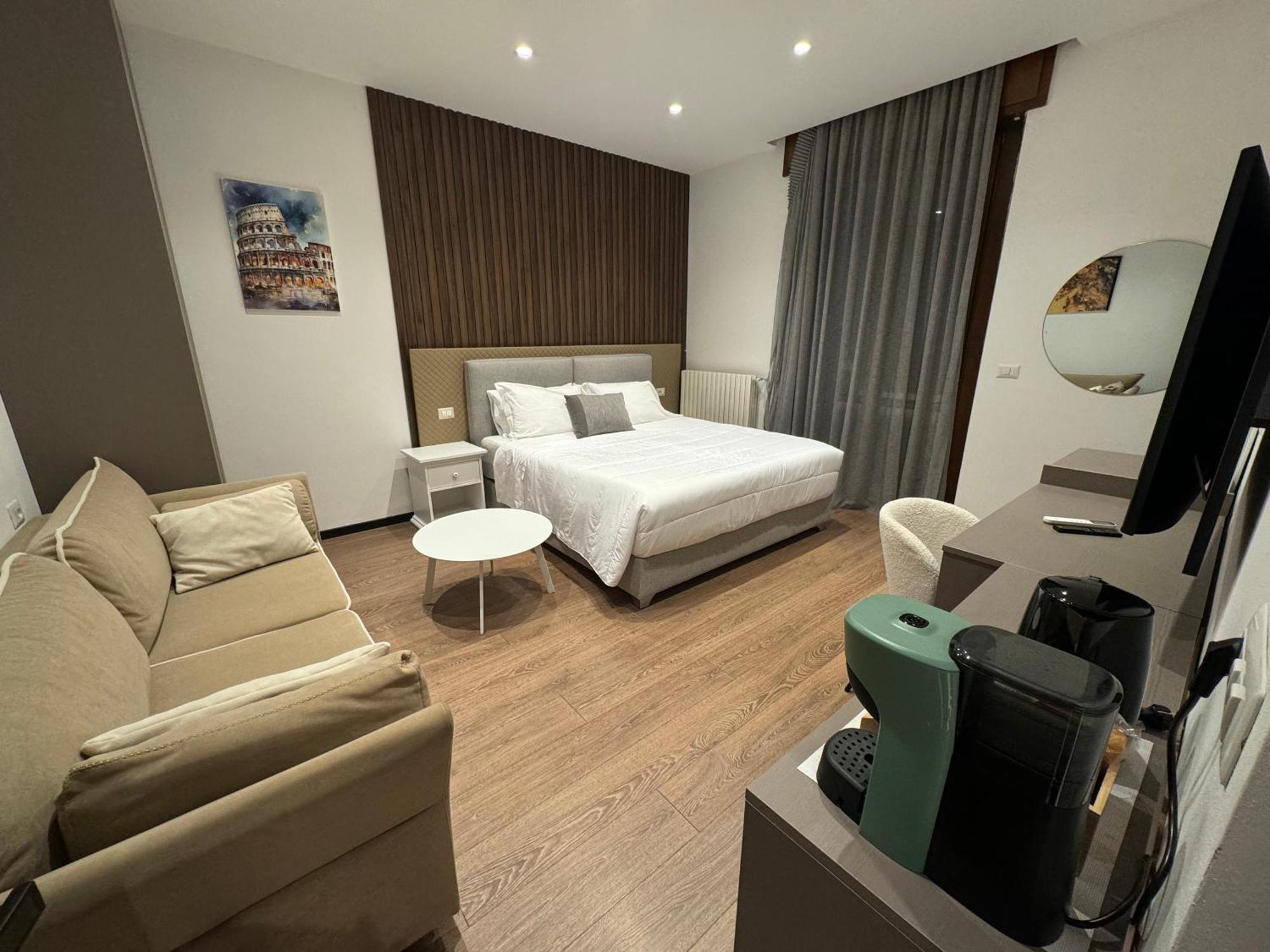 Brianza Home Giussano ภายนอก รูปภาพ