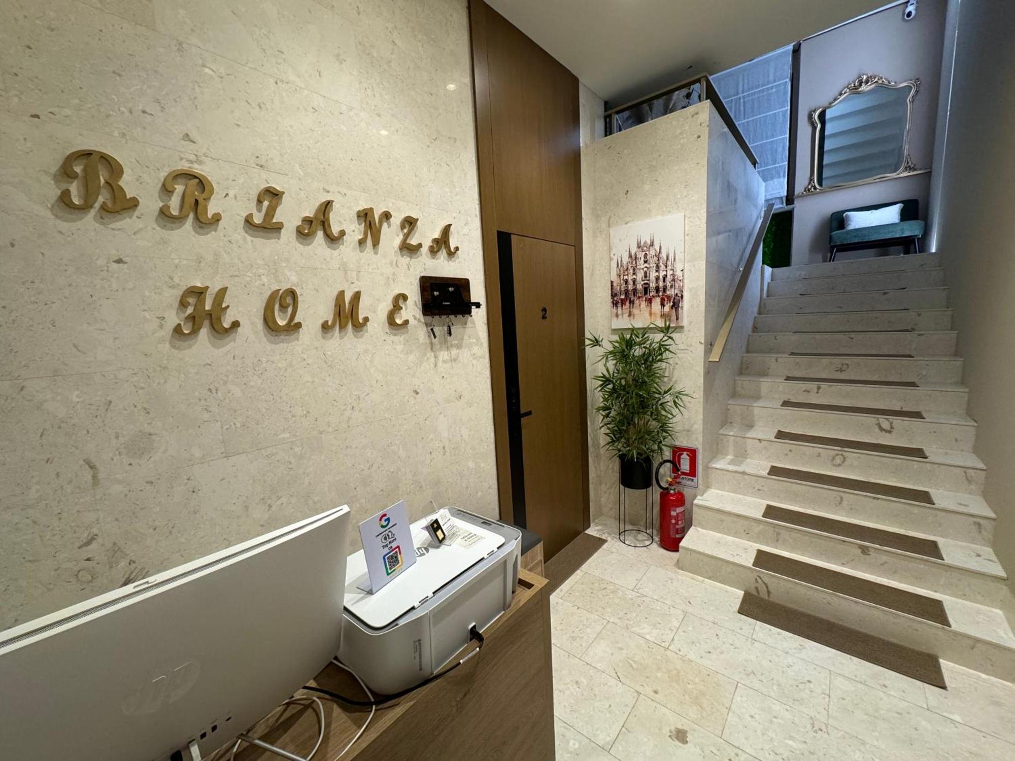 Brianza Home Giussano ภายนอก รูปภาพ