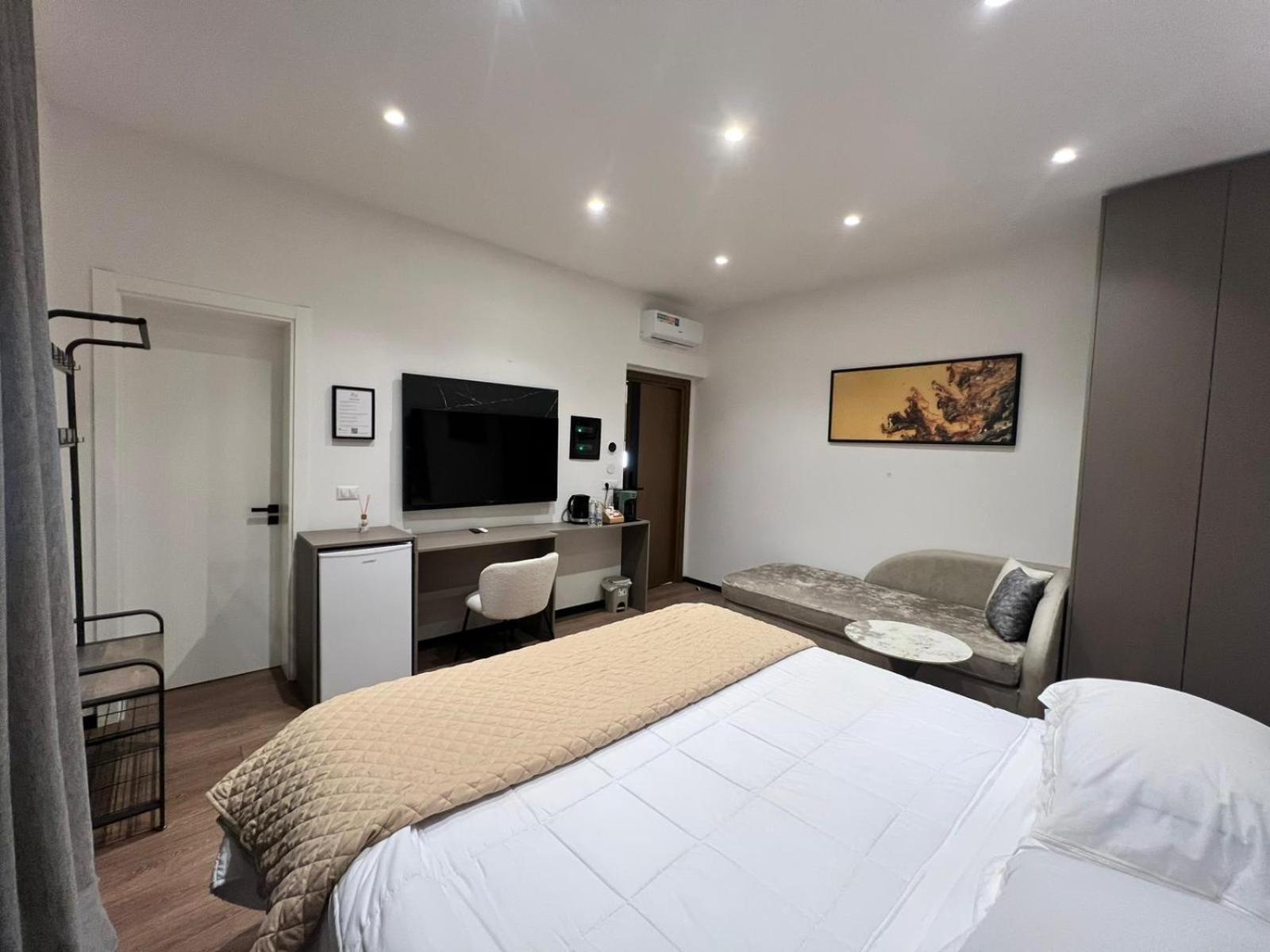 Brianza Home Giussano ภายนอก รูปภาพ