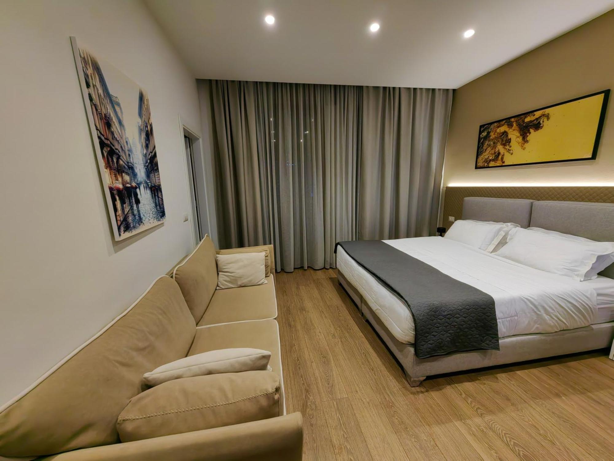 Brianza Home Giussano ภายนอก รูปภาพ